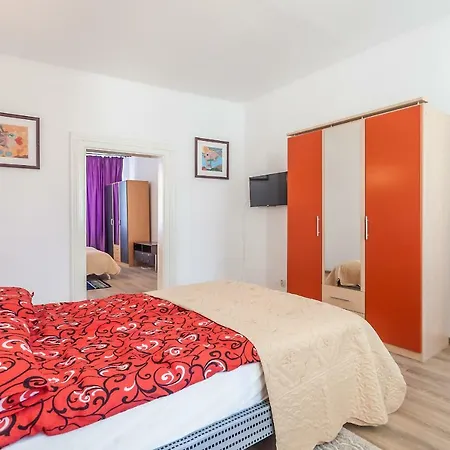 Apartment Kostas