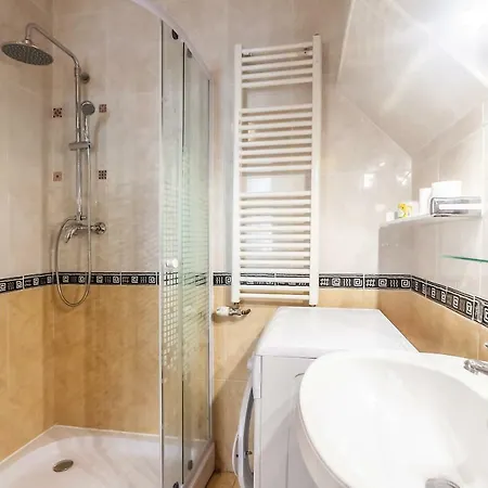 Apartment Kostas Brasov
