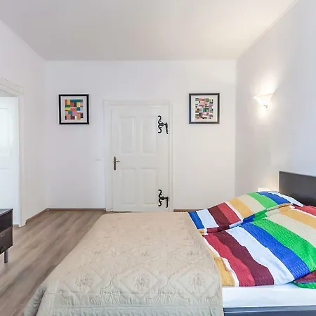 Kostas Apartment *