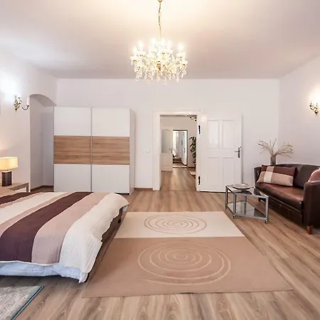Kostas Apartment *